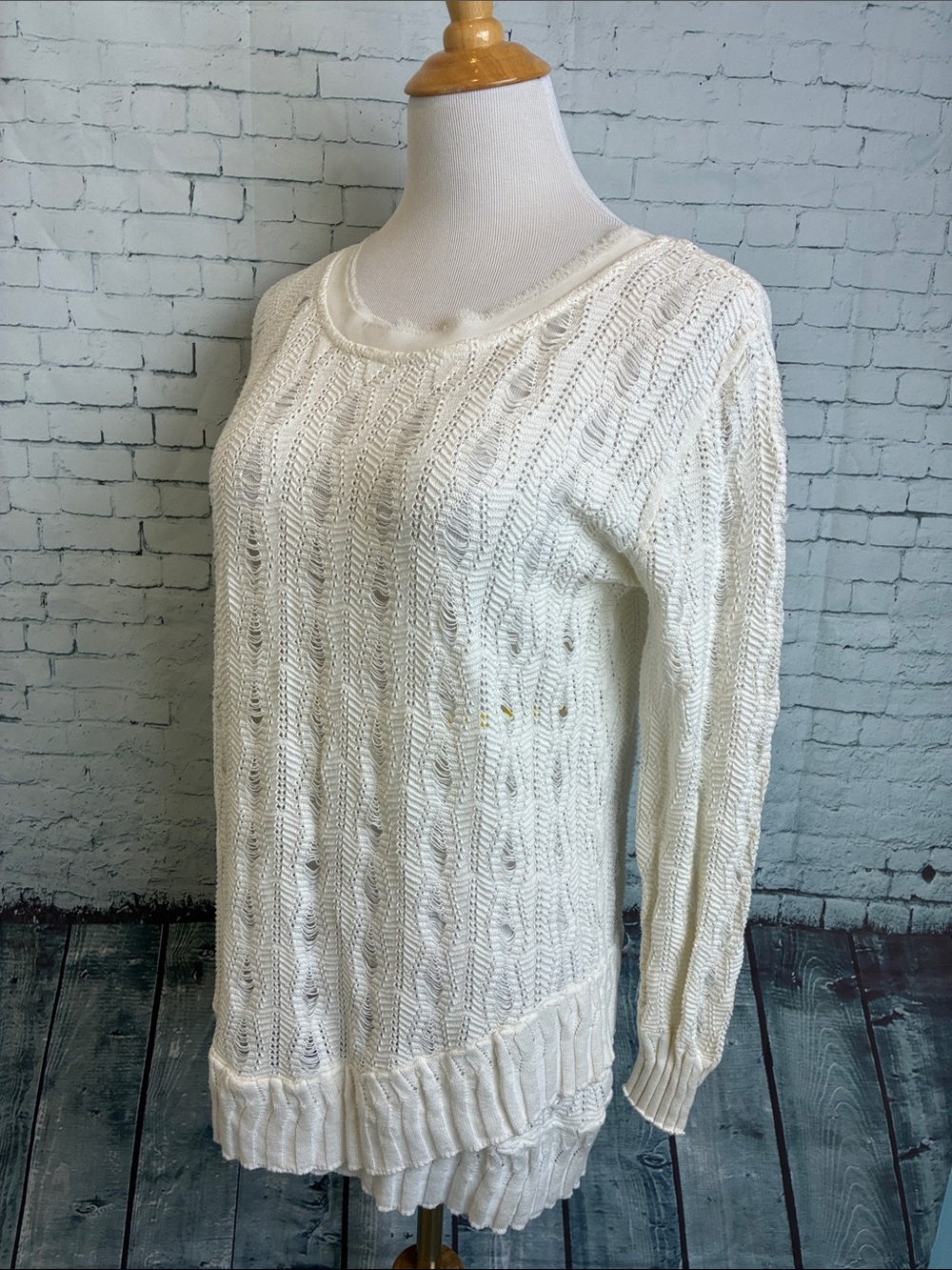 mark. White Cotton Sweater with cut-outs overlap hem chiffon collar size large